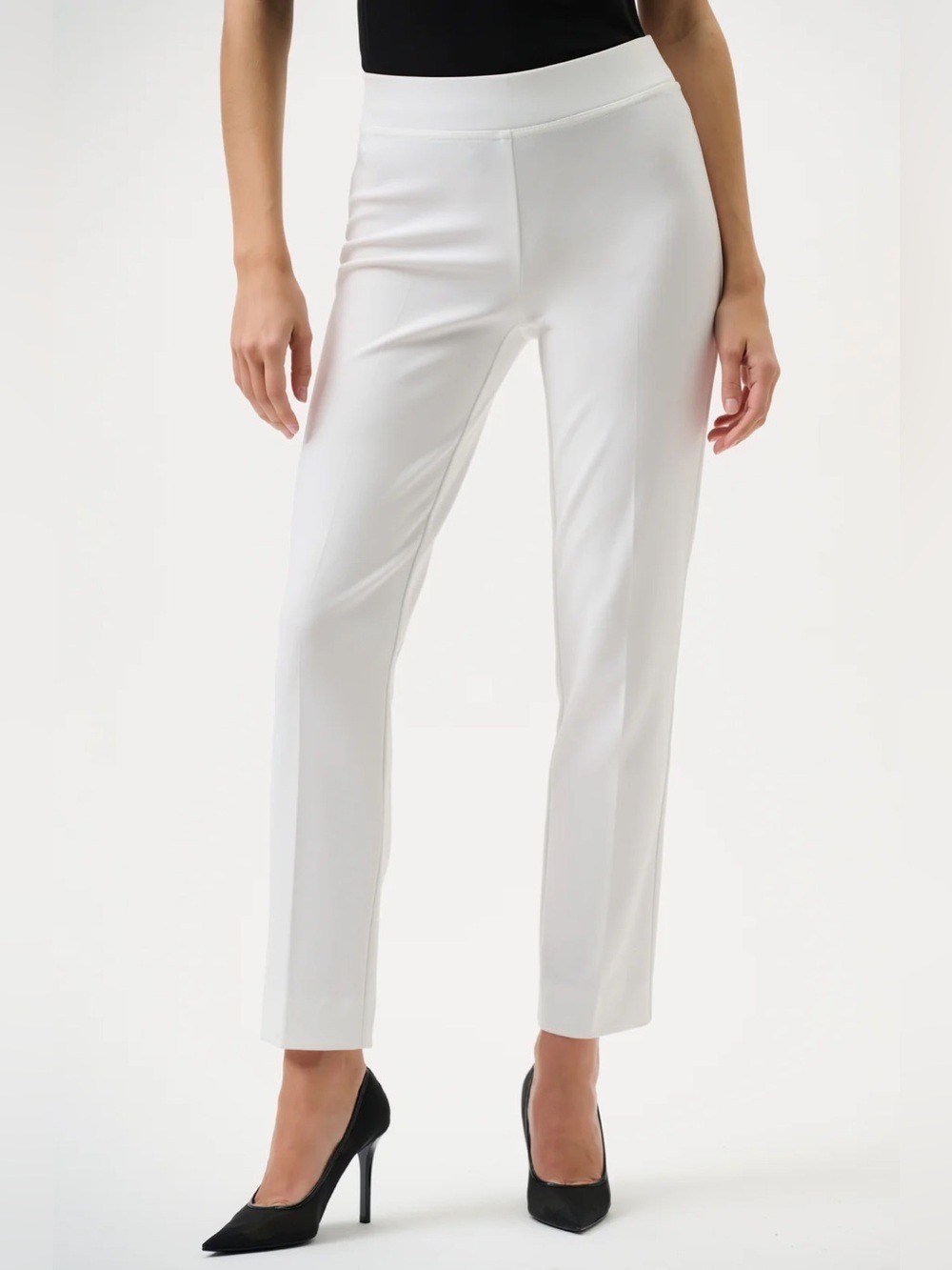 Joseph Ribkoff Essential Classic Straight Pant
Style 143105SS White Size 12